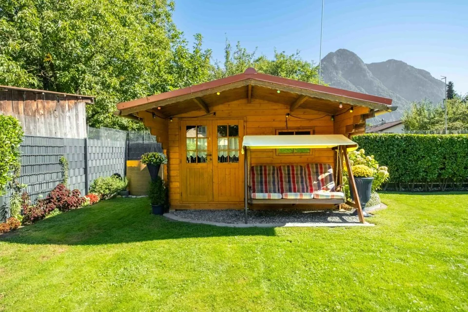 Peacefully located single-family house with prepared annex, barn and dreamy garden – photo 25 of 30