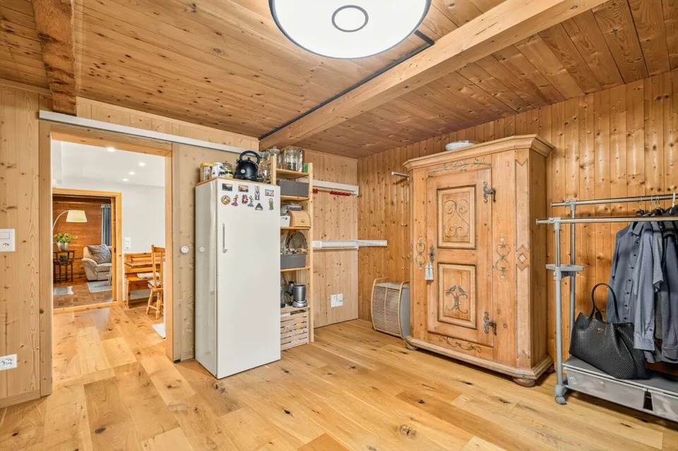 Peacefully located single-family house with prepared annex, barn and dreamy garden – photo 9 of 30