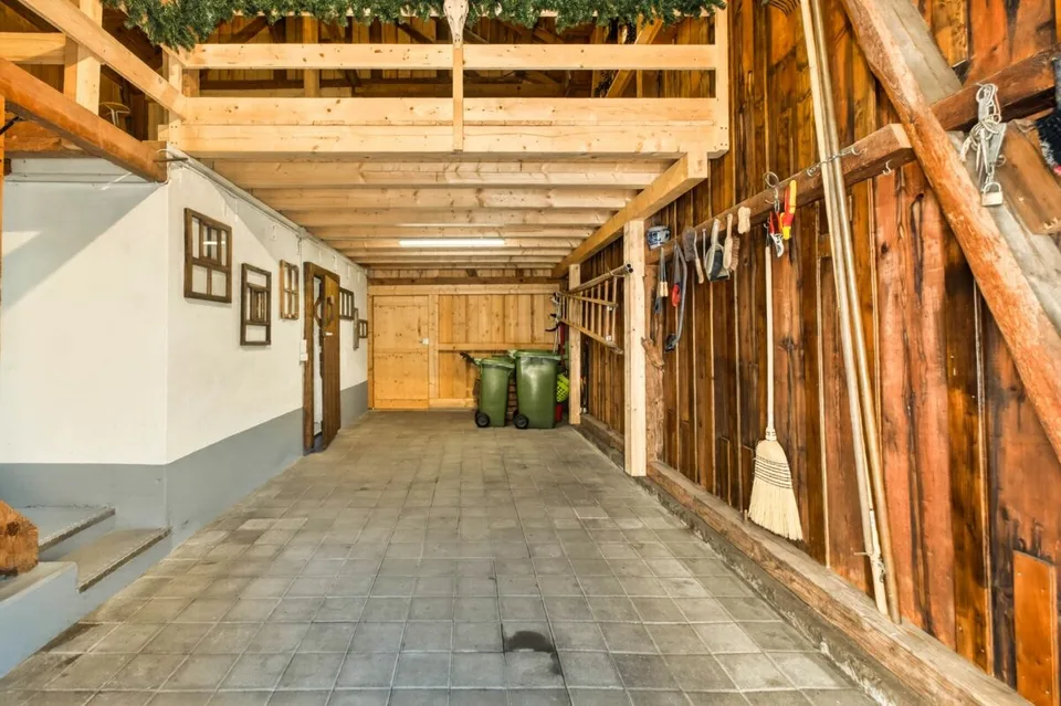 Peacefully located single-family house with prepared annex, barn and dreamy garden – photo 21 of 30