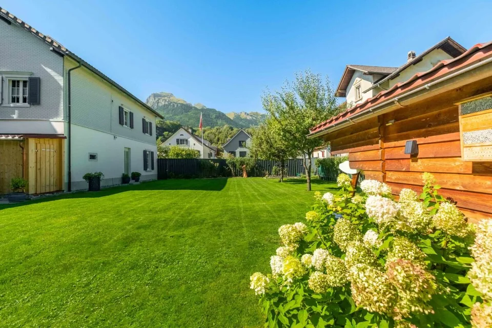 Peacefully located single-family house with prepared annex, barn and dreamy garden – photo 26 of 30