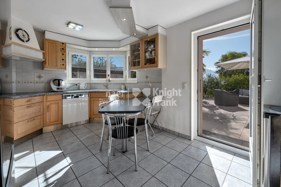 En exclusivité ! Propriété familiale de 7.5 pièces à vendre à Montreux – photo 11 sur 13
