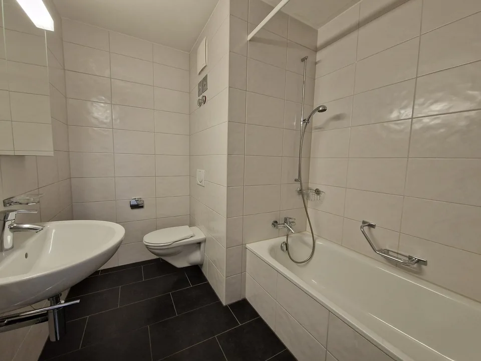 Central 2-room apartment – photo 3 of 7