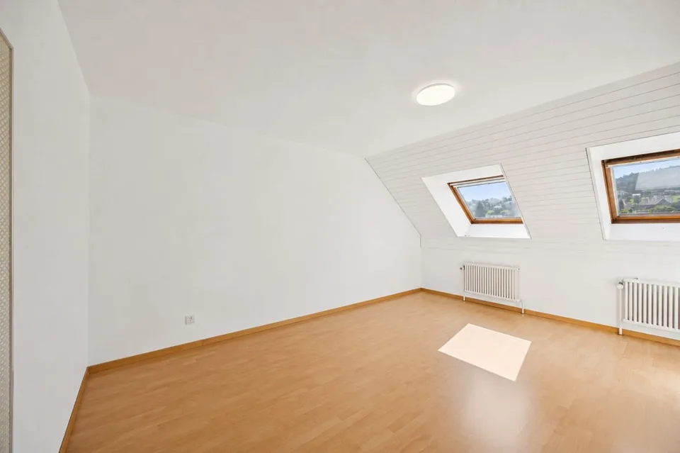 5.5-Zimmer-Duplex mit 160 m²: Platz wie im Einfamilienhaus, Komfort wie in einer Wohnung – Foto 3 von 13