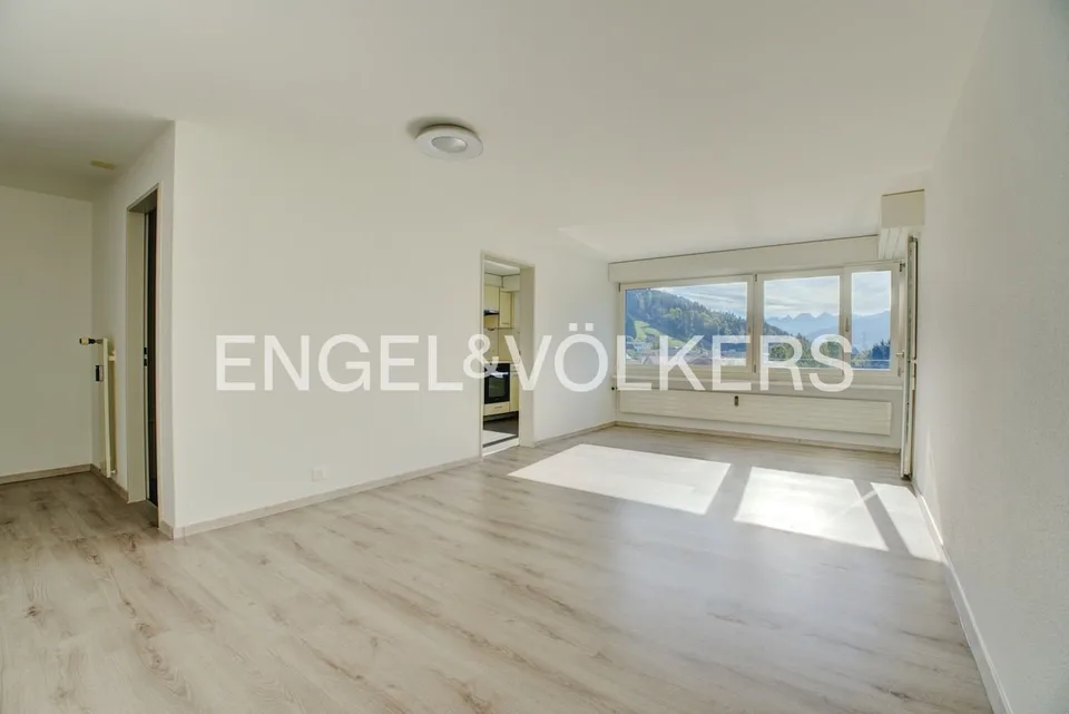 Panoramic Refuge in the Green: Stylish Living with a View of the Thur and – photo 6 of 13
