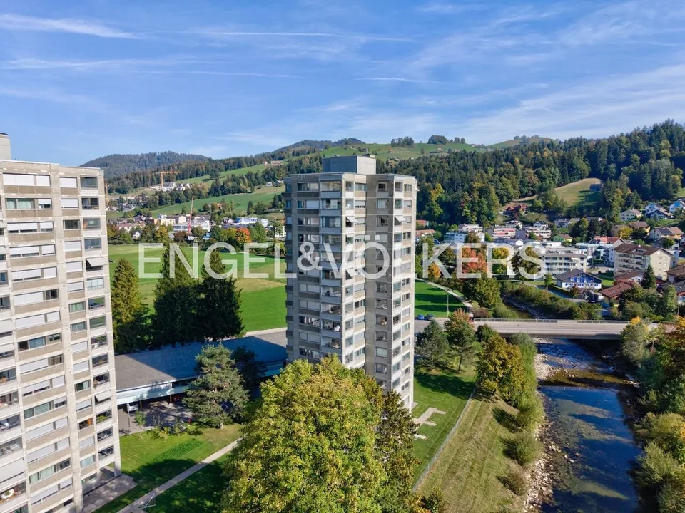 Panoramic Refuge in the Green: Stylish Living with a View of the Thur and – photo 12 of 13