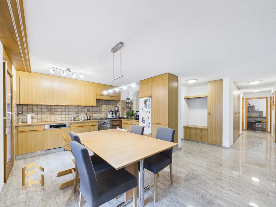 Appartement calme et centralement situé de 4,5 pièces à Glis – photo 3 sur 13