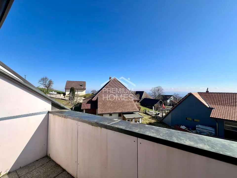 Opportunità Unica - 3 Appartamenti, Molto Terreno e Vista Panoramica – foto 11 di 13