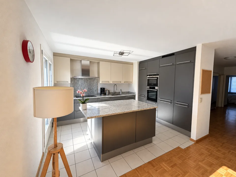Duplex luminoso di 6 locali con soppalco e balcone a Satigny – foto 4 di 15