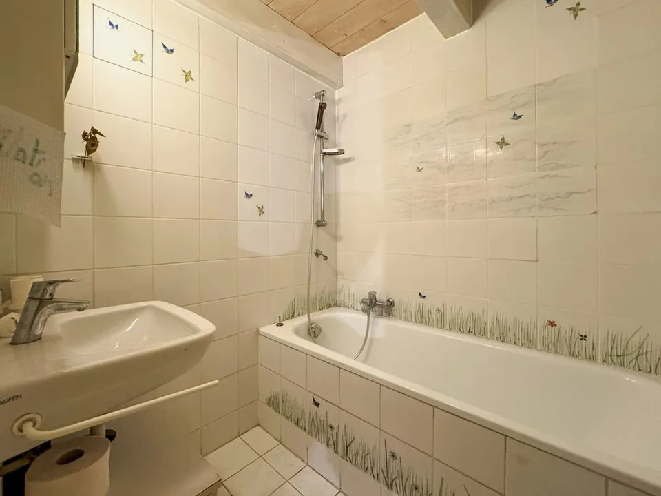 Maison villageoise à Villeneuve - Immeuble de rendement avec 3 appartements – photo 7 sur 13