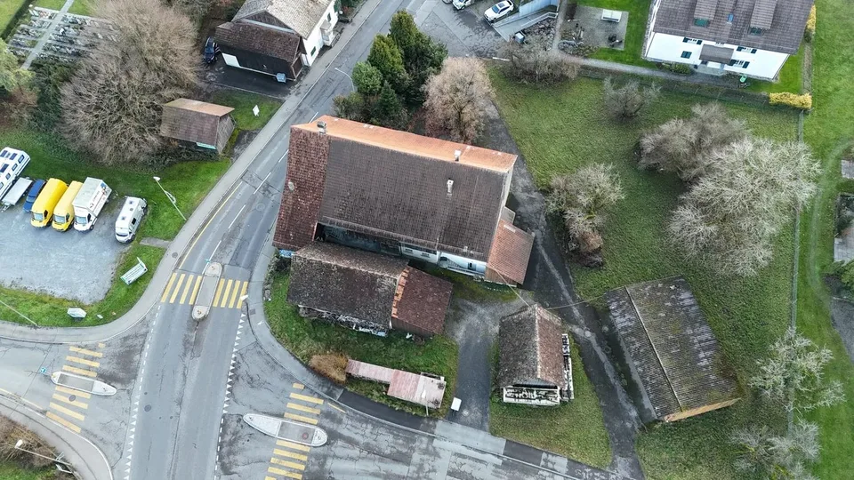 Ex fattoria con enorme riserva di utilizzo – foto 3 di 5