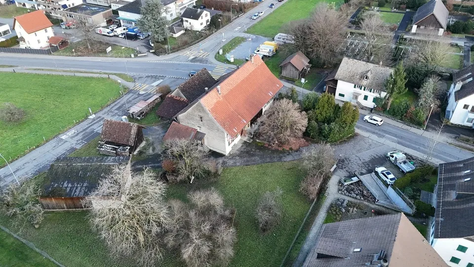 Ex fattoria con enorme riserva di utilizzo – foto 2 di 5