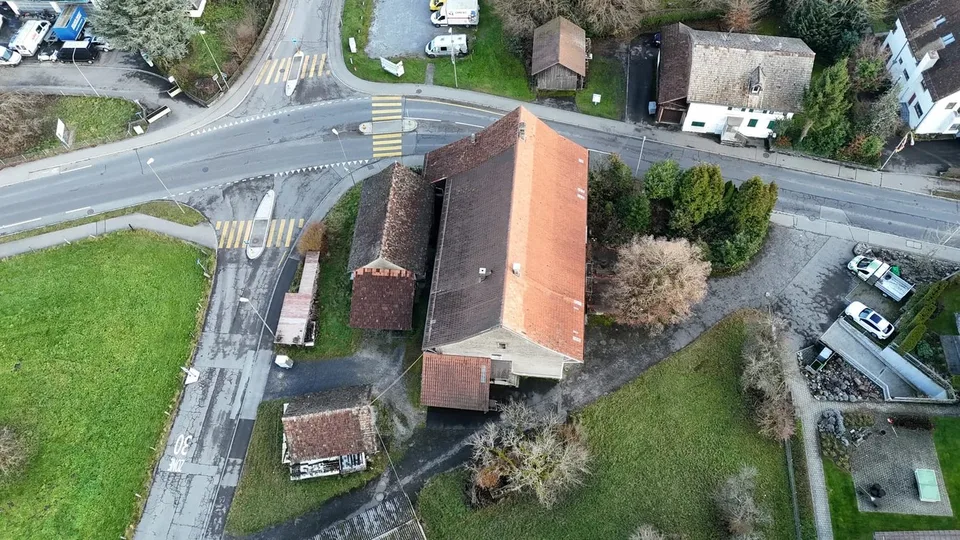 Ex fattoria con enorme riserva di utilizzo – foto 5 di 5