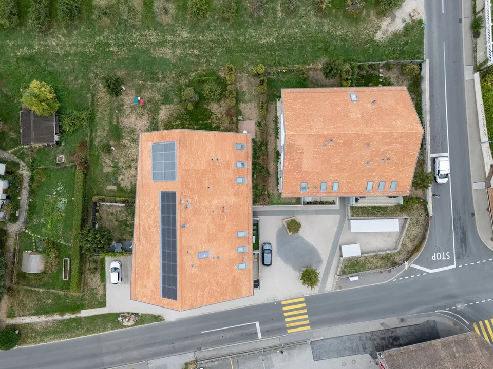 Ampio appartamento di 3.5 locali con balcone e galleria – foto 9 di 13