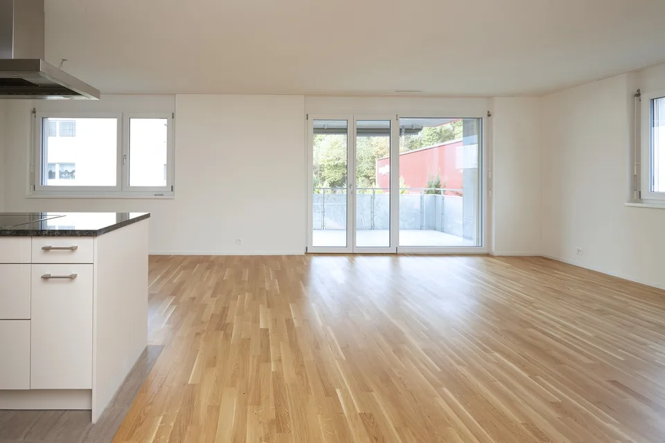 Helle Wohnung mit gemütlichem Gartensitzplatz – Foto 2 von 10