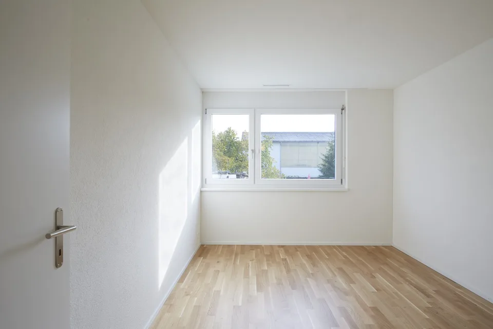 Helle Wohnung mit gemütlichem Gartensitzplatz – Foto 7 von 10