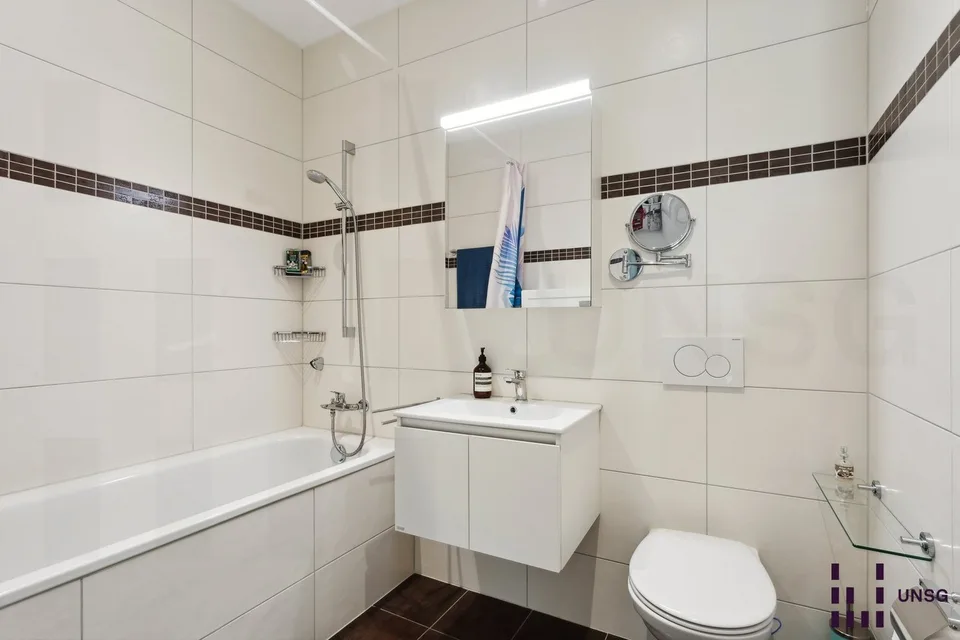 Romont, gegenüber dem Bahnhof: 3.5 Zimmer zu vermieten, ideal für erste Investition – Foto 7 von 11