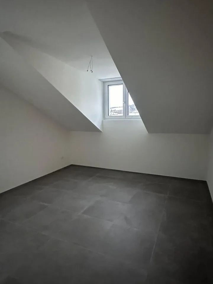 Schöne preiswerte 3.5-Dachwohnungen zu vermieten – Foto 6 von 8