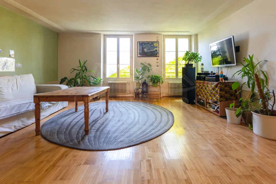 Grosszügige 5.5-Zimmer-Eigentumswohnung in Aarburg – photo 2 of 13