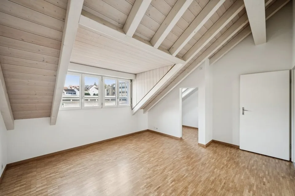 Appartamento luminoso e moderno con ampio balcone in posizione attraente – foto 5 di 12