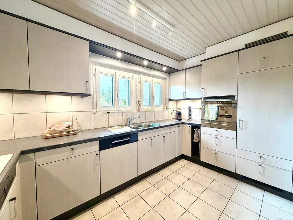 Attractive single-family house with well-maintained garden! – photo 7 of 12