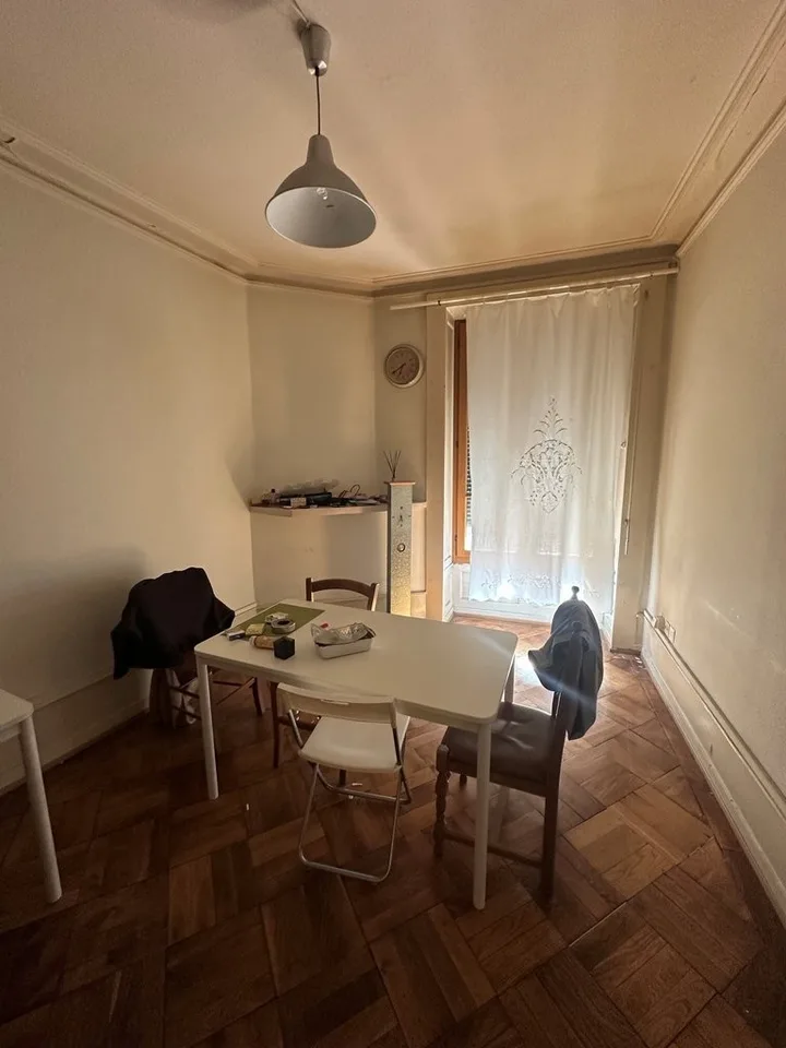 Einzigartige Gelegenheit! Schönes Apartment in der Nähe aller Annehmlichkeiten! – Foto 2 von 3