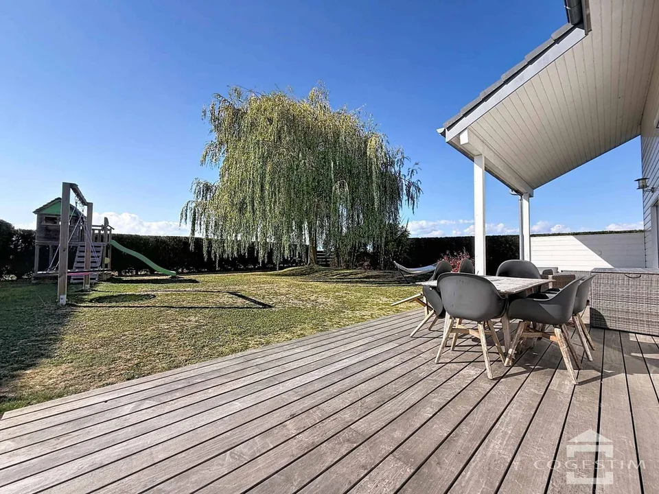 Familienvilla mit 5,5 Zimmern, Terrasse und Garten – Foto 11 von 13