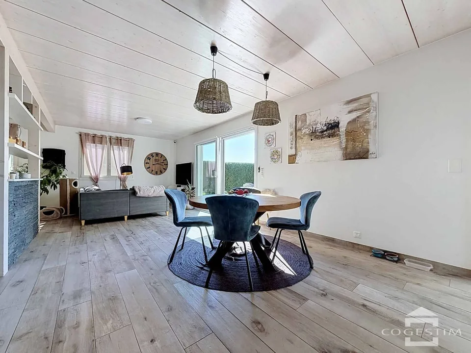 Familienvilla mit 5,5 Zimmern, Terrasse und Garten – Foto 5 von 13