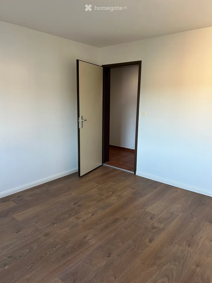 Appartamento luminoso e tranquillo di 4,5 locali all'ultimo piano con una vista meravigliosa – foto 15 di 24
