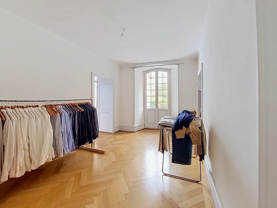 Sion, maison historique au cœur de la vieille ville composé de 5 appartements et 2 bureaux – photo 15 sur 30