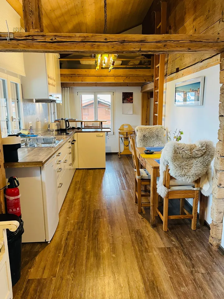 1½ ZI-WOHNUNG IN AESCHLEN OB GUNTEN (BE), MÖBLIERT, TEMPORÄR – foto 3 di 9