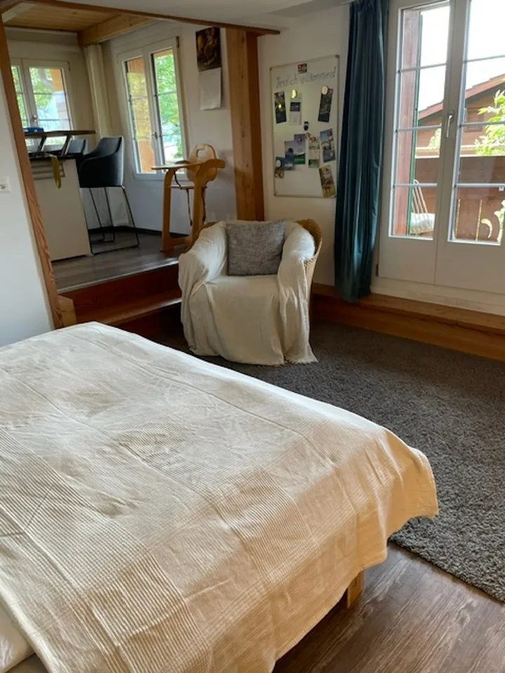 1½ ZI-WOHNUNG IN AESCHLEN OB GUNTEN (BE), MÖBLIERT, TEMPORÄR – foto 5 di 9