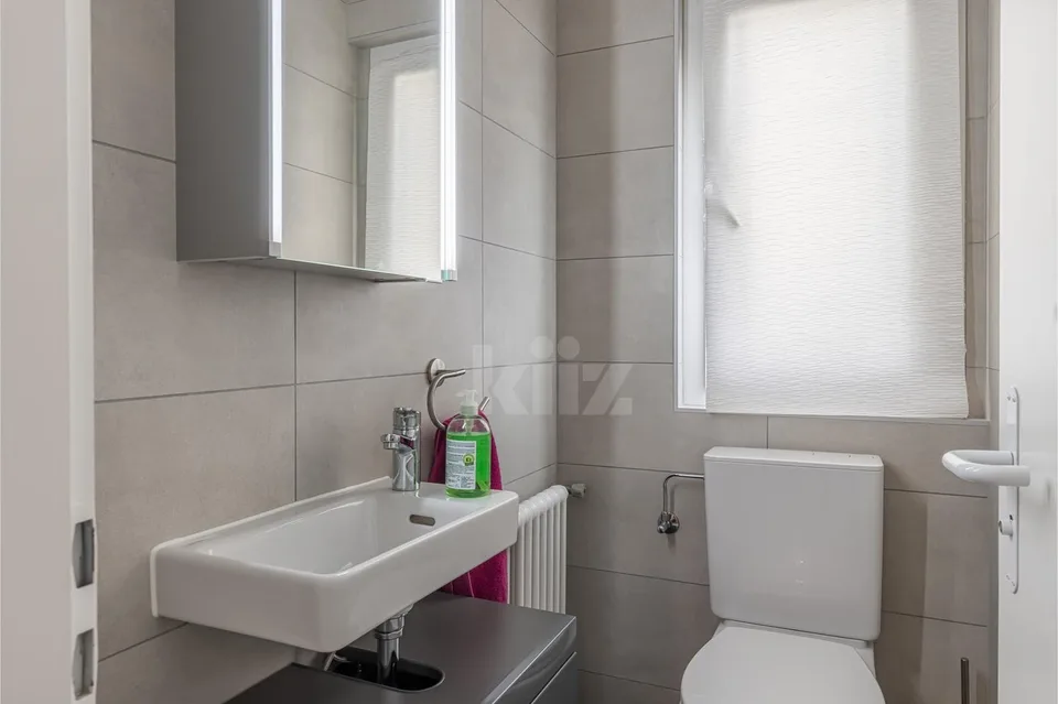 Bel appartement traversant avec balcon et vue dégagée – photo 10 sur 13