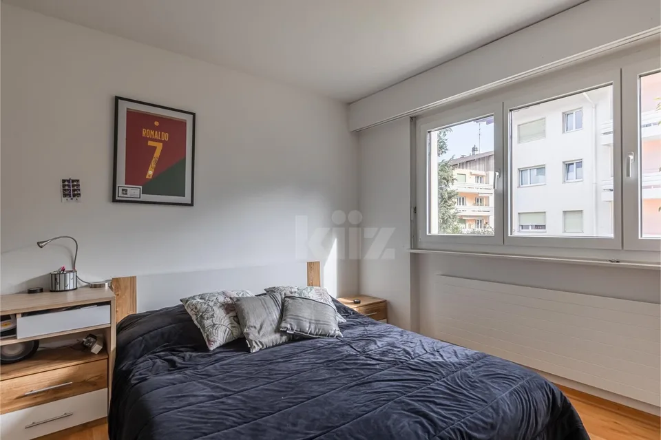Bel appartement traversant avec balcon et vue dégagée – photo 9 sur 13