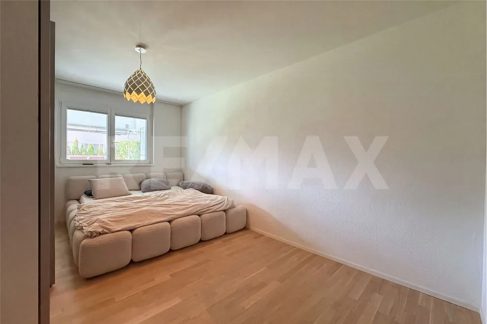 Wohnen mit Gartengefühl moderne 3½-Zimmer-Erdgeschosswohnung mit grosszügigem Aussenbereich – Foto 5 von 12