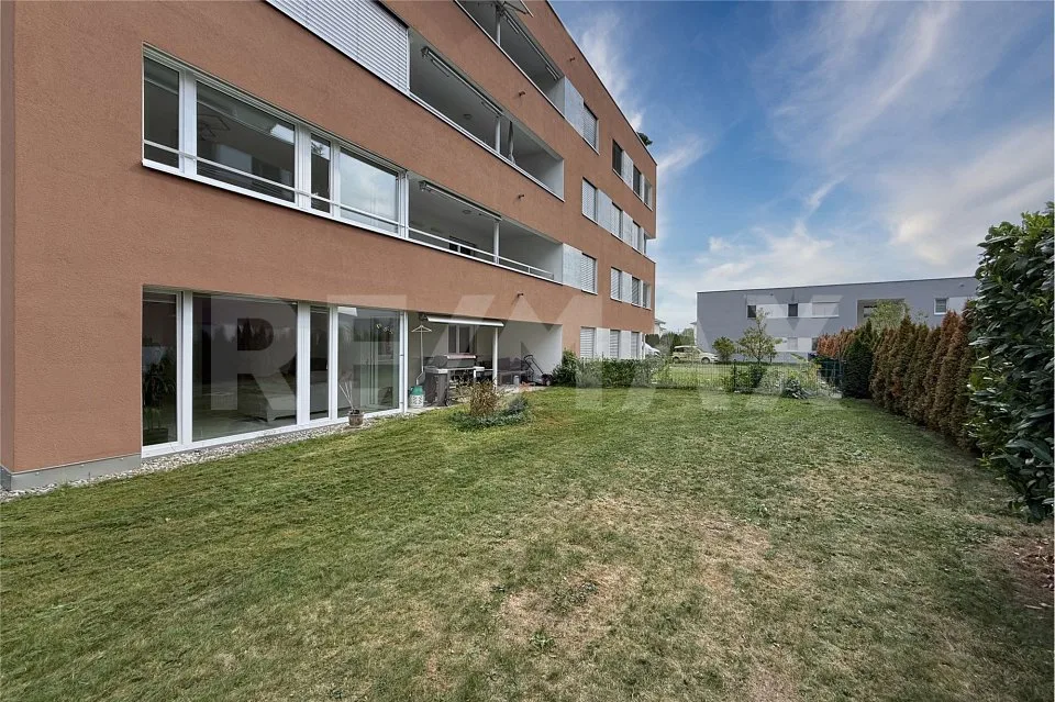 Wohnen mit Gartengefühl moderne 3½-Zimmer-Erdgeschosswohnung mit grosszügigem Aussenbereich – Foto 11 von 12