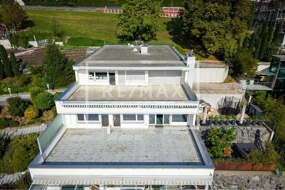 Exklusive 6.5-Zimmer-Terrassen-Wohnung mit herrlicher Aussicht und ... – Foto 12 von 13