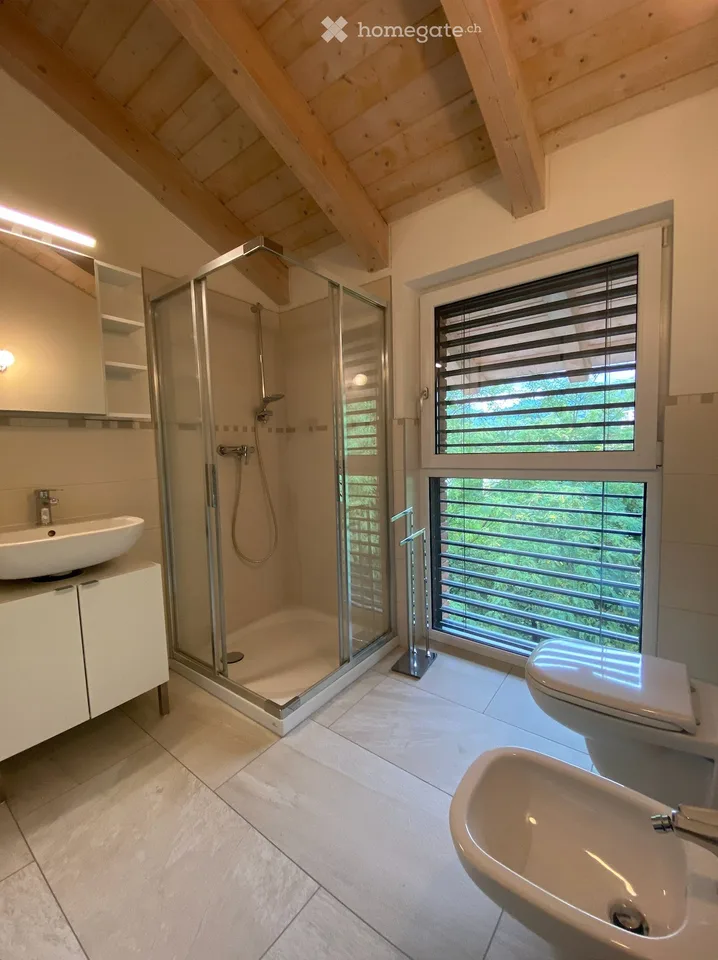 Helles 3.5-Zimmer-Apartment in Lugano mit Garage, Keller und inklusive Nebenkosten – Foto 3 von 5