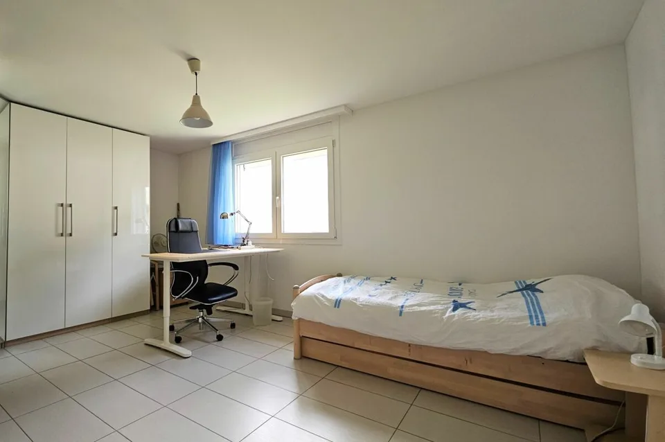 Spacious 5.5-room single-family house in Osogna – photo 14 of 18
