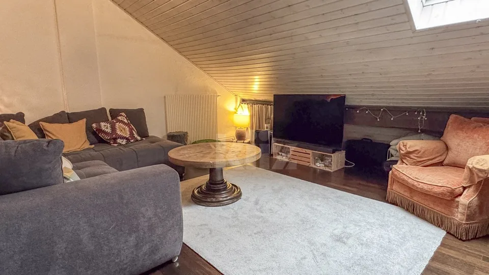Schönes modernes Apartment mit Terrasse – Foto 6 von 13