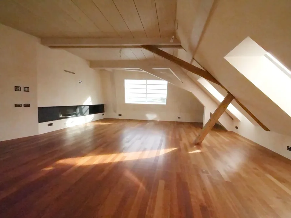 AUBONNE - Appartement de 5,5 pièces – photo 2 sur 13