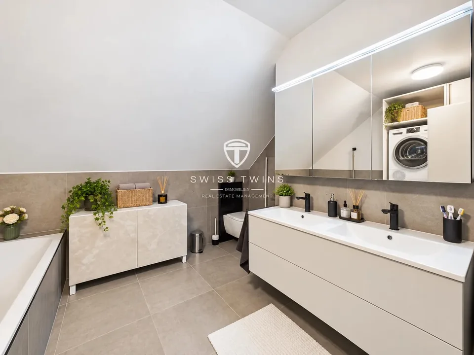 Grosszügige 4.5-Zimmer-Dachwohnung mit Cheminée und zwei Balkonen in Effretikon – Foto 8 von 13