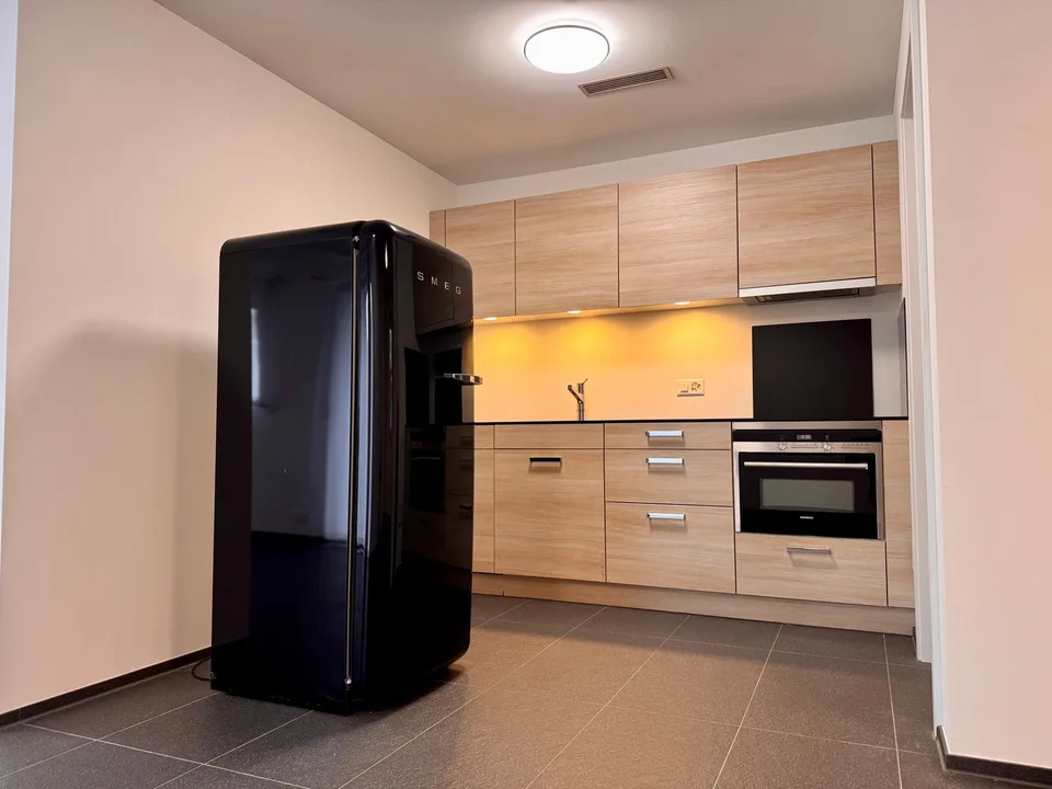 Parterrewohnung / Einliegerwohnung mit grossem Sitzplatz, Nähe Bahnhof – Foto 6 von 11