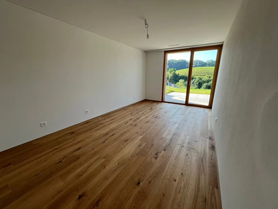 Appartement moderne de 4,5 pièces avec grande terrasse – photo 10 sur 11