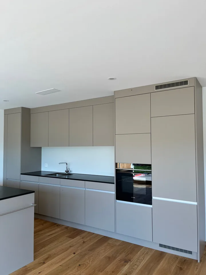 Appartement moderne de 4,5 pièces avec grande terrasse – photo 3 sur 11