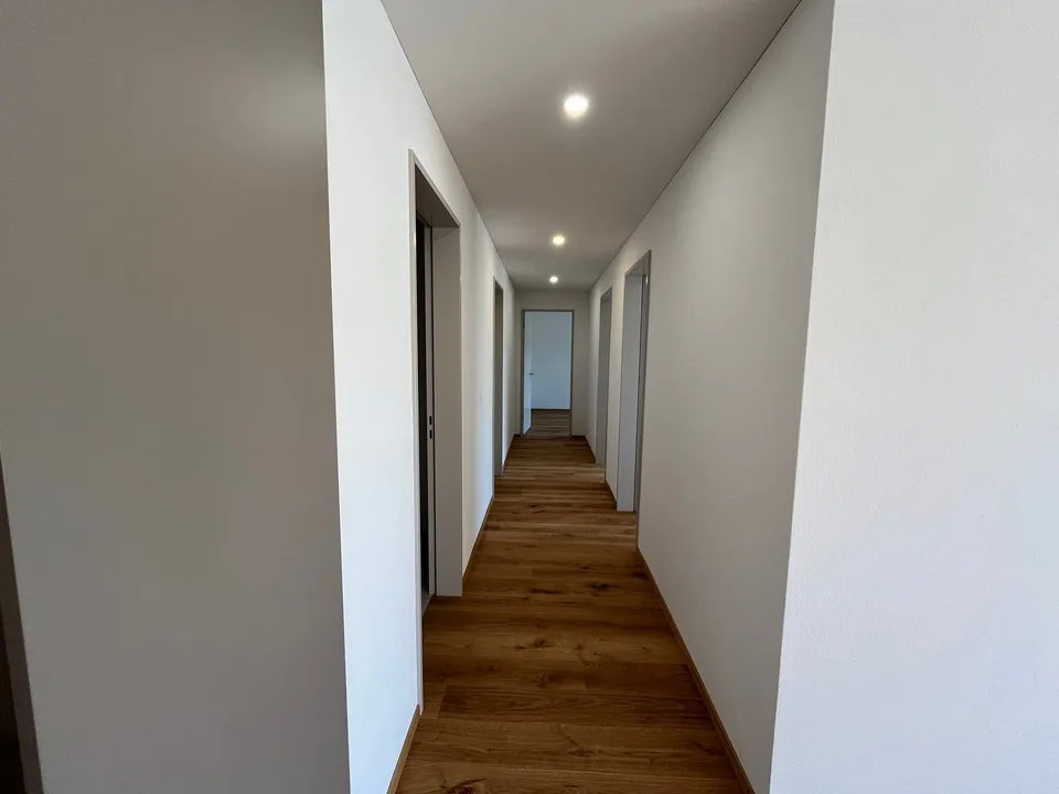 Appartement moderne de 4,5 pièces avec grande terrasse – photo 7 sur 11