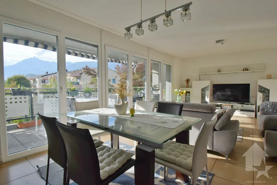 Splendido appartamento di 5,5 locali con posto auto interno e ampia terrazza! – foto 2 di 13