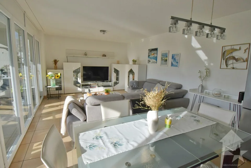 Splendido appartamento di 5,5 locali con posto auto interno e ampia terrazza! – foto 3 di 13