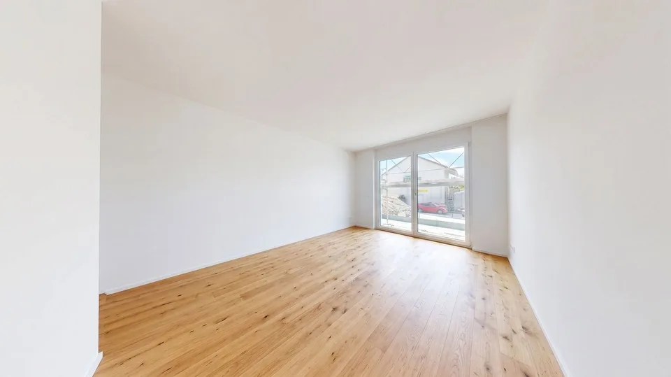 Appartement de jardin moderne 5.5 pièces avec chambre principale, salle de bain en suite, loggia & balcon – photo 9 sur 20