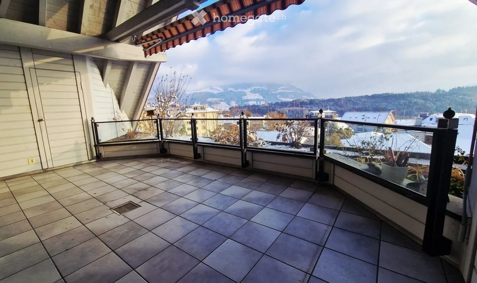 Spezielle Dachgeschosswohnung zu vermieten – Foto 4 von 8