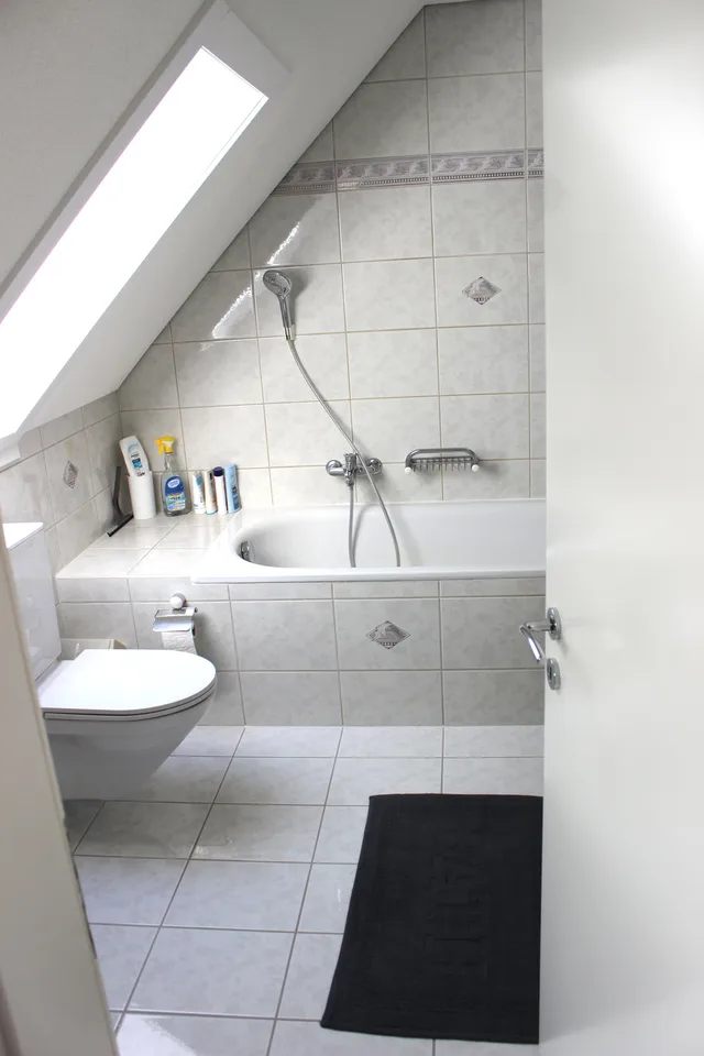 Appartement maisonnette 4,5 pièces, rénové et avec une vue merveilleuse – photo 13 sur 17
